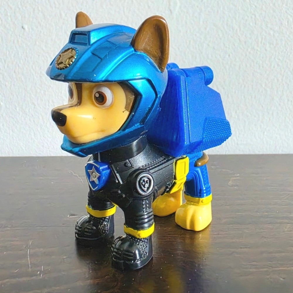 Paw Patrol Mighty Pups Super Paws Chase Action Figure Transforming Jet Pack Blue